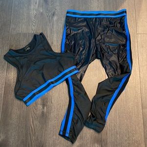 ALALA 2-Piece Black and Blue Matching Workout Outfit Size Large Bra and Leggings